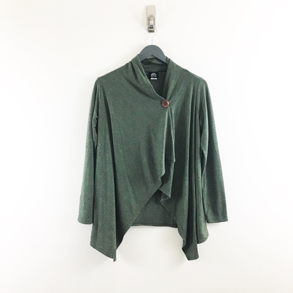 bobeau Sweaters - Bobeau Wrap Cardigan. Size Small
